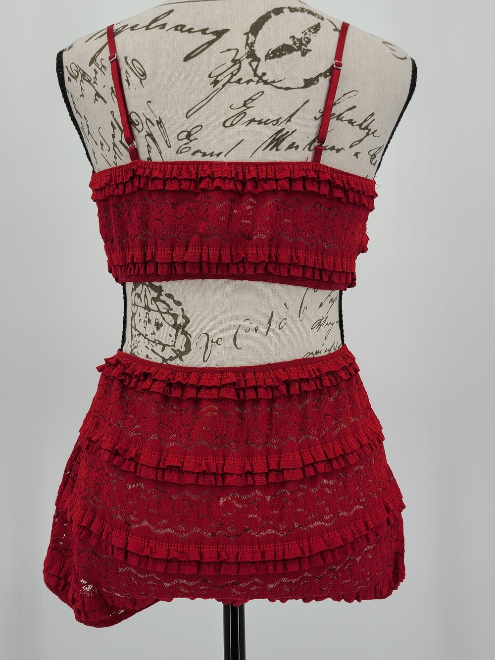 Anthropologie's LyreBird Red Lace Ruffled Two-Piece Set Size S/M - Picture 3 of 9